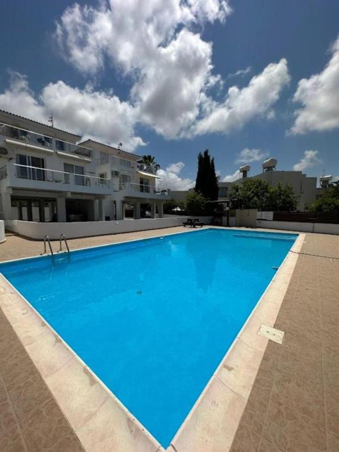 H&O Alina Sunset Apartment Paphos Eksteriør billede