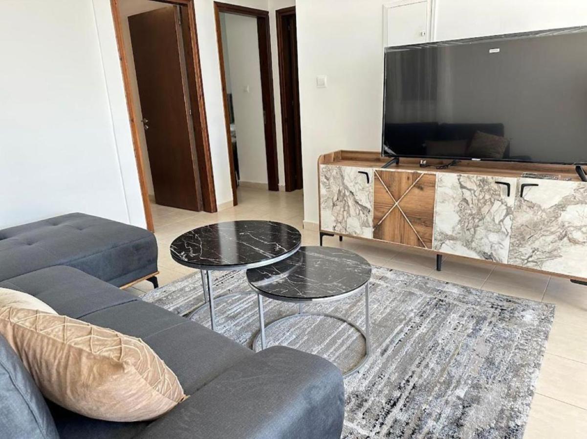 H&O Alina Sunset Apartment Paphos Eksteriør billede